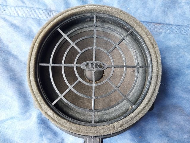 bontott AUDI Q5 Jobb hátsó Hangszóró