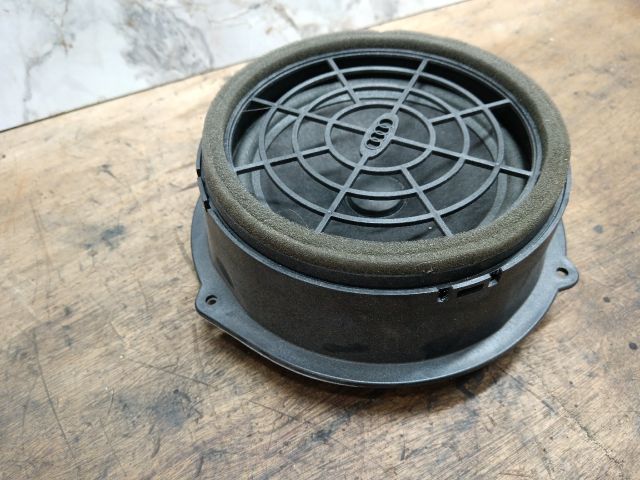 bontott AUDI Q5 Jobb hátsó Hangszóró