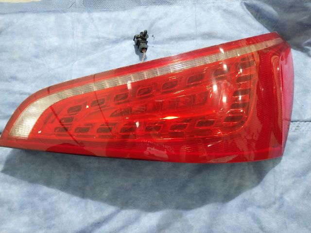 bontott AUDI Q5 Jobb Hátsó Lámpa