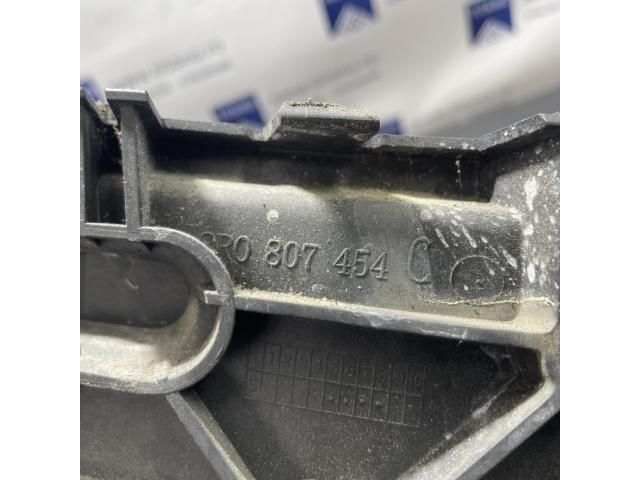 bontott AUDI Q5 Jobb hátsó Lökhárító Tartó (Műanyag)