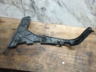 bontott AUDI Q5 Jobb hátsó Oldal Lökhárító Tartó (Műanyag)