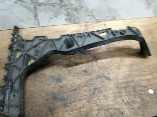 bontott AUDI Q5 Jobb hátsó Oldal Lökhárító Tartó (Műanyag)