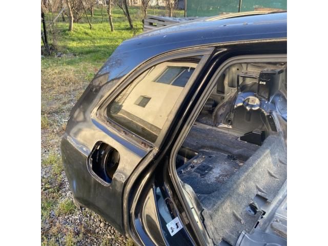 bontott AUDI Q5 Jobb hátsó Sárvédő