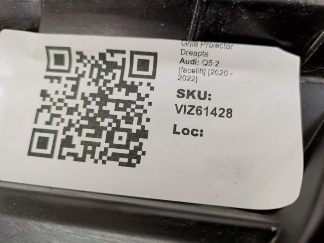 bontott AUDI Q5 Jobb Ködlámpa Rács
