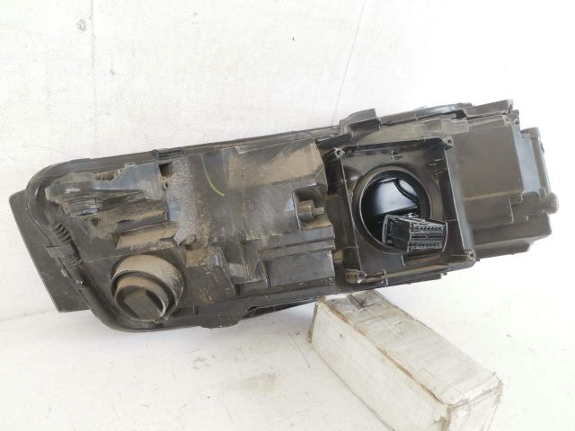 bontott AUDI Q5 Jobb Ledes Fényszóró