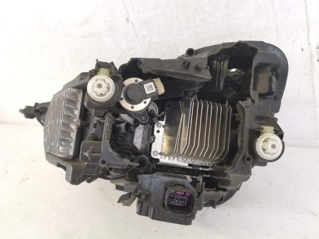 bontott AUDI Q5 Jobb Ledes Fényszóró