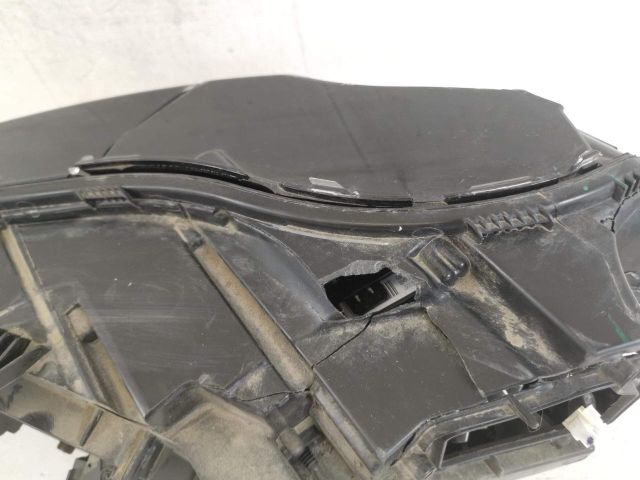 bontott AUDI Q5 Jobb Ledes Fényszóró