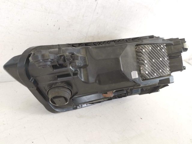 bontott AUDI Q5 Jobb Ledes Fényszóró