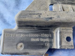 bontott AUDI Q5 Jobb Sárvédő Oldaltartó