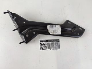 bontott AUDI Q5 Jobb Sárvédő Oldaltartó