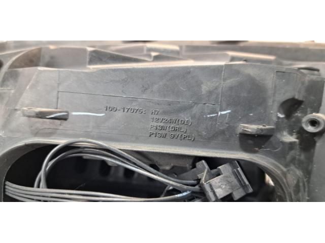 bontott AUDI Q5 Jobb Xenon Fényszóró