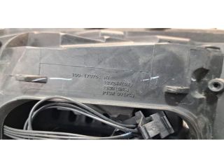 bontott AUDI Q5 Jobb Xenon Fényszóró