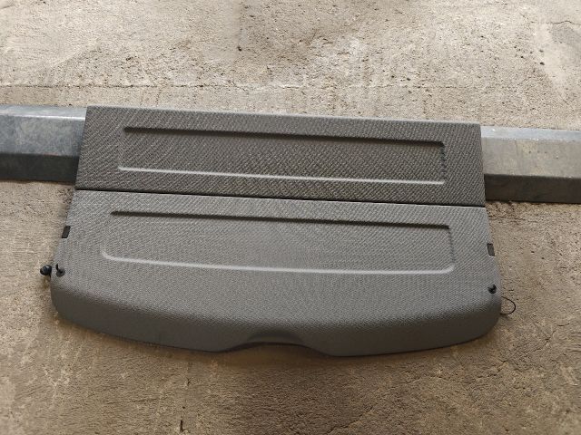 bontott AUDI Q5 Kalaptartó