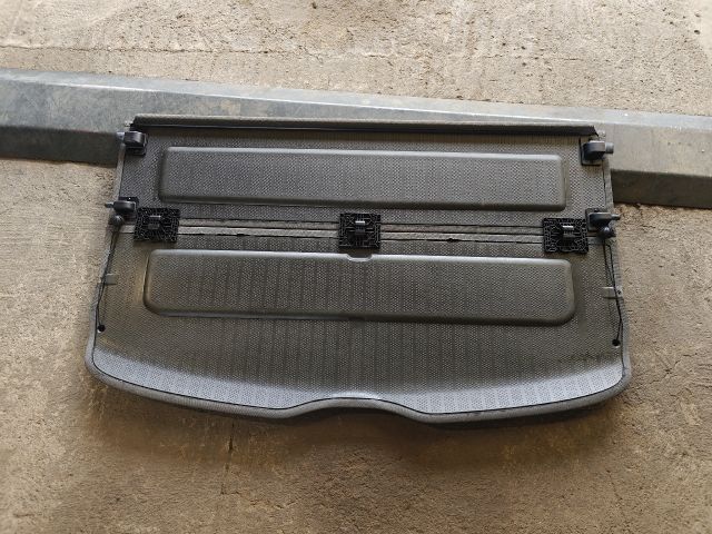 bontott AUDI Q5 Kalaptartó