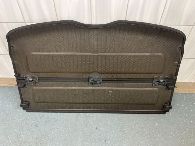 bontott AUDI Q5 Kalaptartó