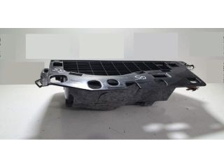 bontott AUDI Q5 Kesztyűtartó