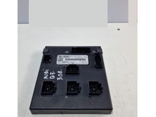 bontott AUDI Q5 Komfort Elektronika