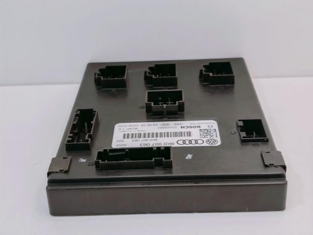 bontott AUDI Q5 Komfort Elektronika