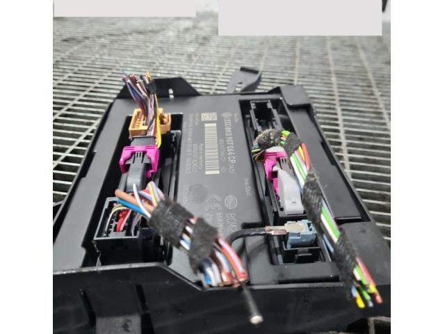 bontott AUDI Q5 Komfort Elektronika