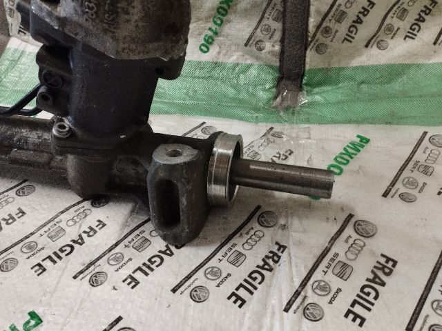 bontott AUDI Q5 Kormánymű Szervós