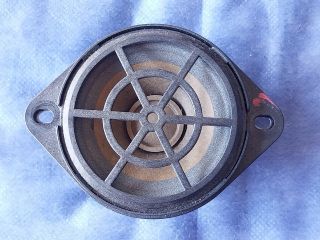 bontott AUDI Q5 Középső Műszerfal Hangszóró