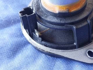 bontott AUDI Q5 Középső Műszerfal Hangszóró