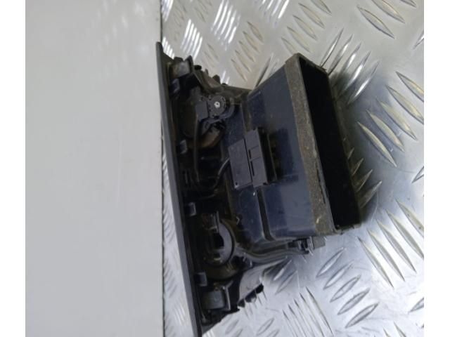 bontott AUDI Q5 Középső Szellőző