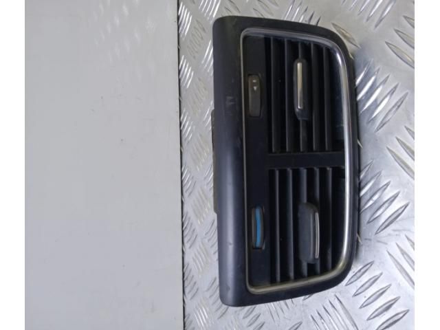 bontott AUDI Q5 Középső Szellőző