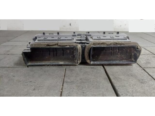 bontott AUDI Q5 Középső Szellőző