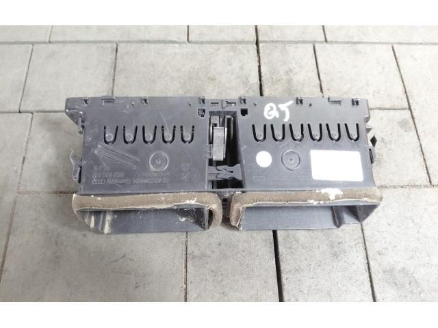 bontott AUDI Q5 Középső Szellőző