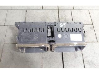 bontott AUDI Q5 Középső Szellőző
