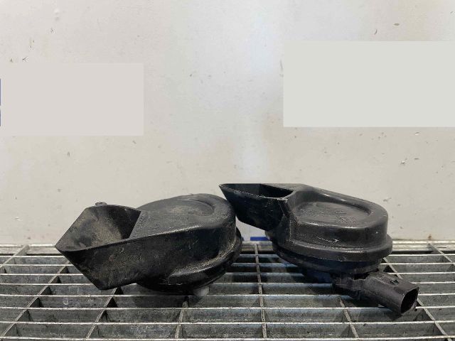 bontott AUDI Q5 Kürt