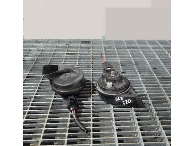 bontott AUDI Q5 Kürt