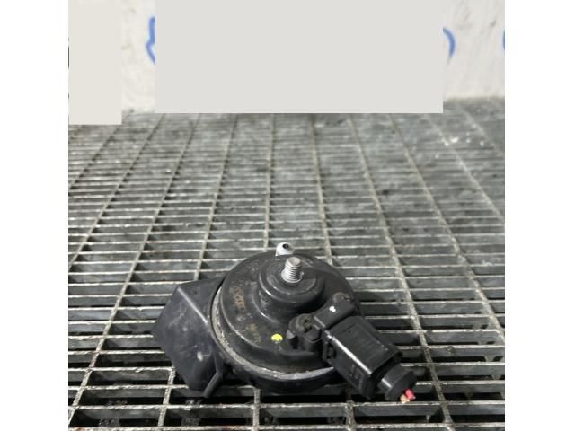 bontott AUDI Q5 Kürt