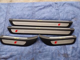 bontott AUDI Q5 Küszöb Díszléc Szett