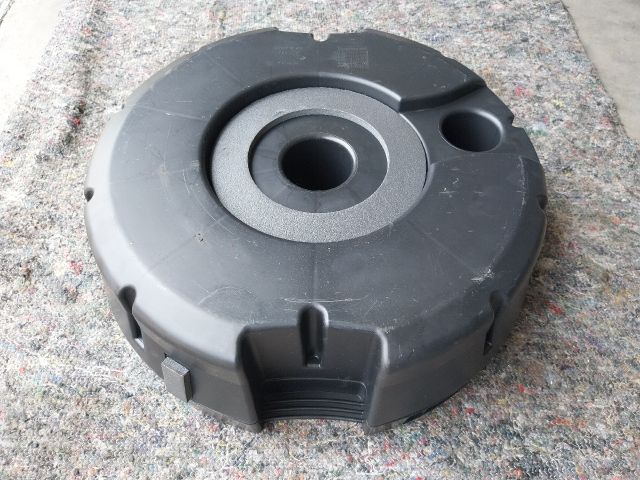 bontott AUDI Q5 Mélynyomó Hangszóró