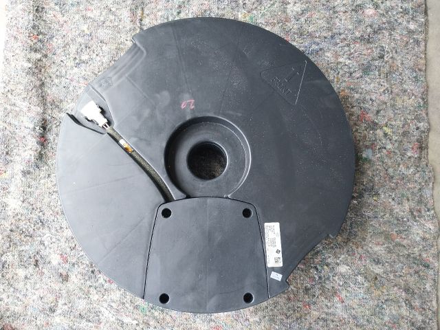 bontott AUDI Q5 Mélynyomó Hangszóró