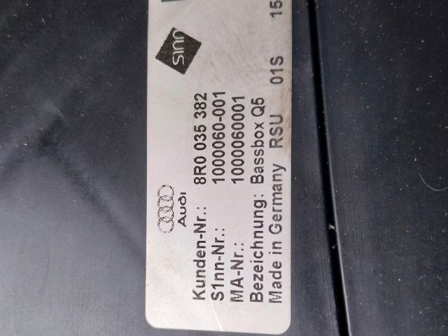 bontott AUDI Q5 Mélynyomó Hangszóró