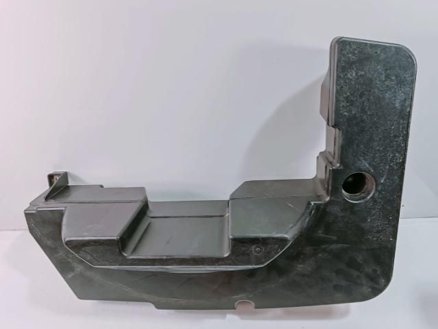 bontott AUDI Q5 Mélynyomó Hangszóró