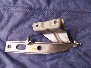 bontott AUDI Q5 Motorháztető Bal Zsanér