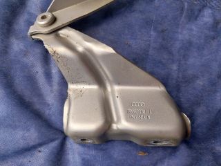 bontott AUDI Q5 Motorháztető Bal Zsanér