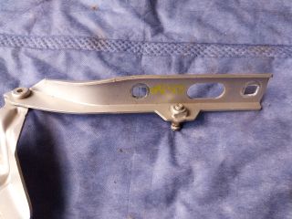 bontott AUDI Q5 Motorháztető Bal Zsanér