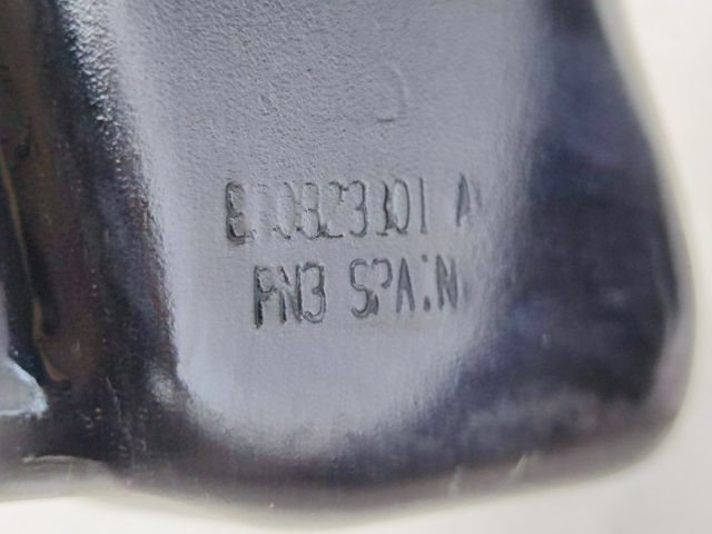 bontott AUDI Q5 Motorháztető Bal Zsanér