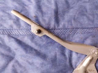 bontott AUDI Q5 Motorháztető Bal Zsanér