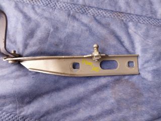 bontott AUDI Q5 Motorháztető Jobb Zsanér