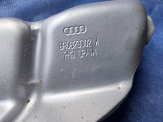 bontott AUDI Q5 Motorháztető Jobb Zsanér