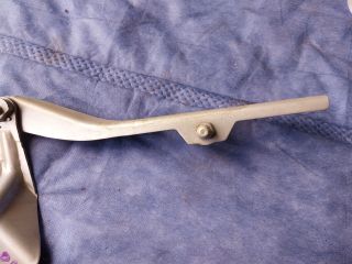 bontott AUDI Q5 Motorháztető Jobb Zsanér