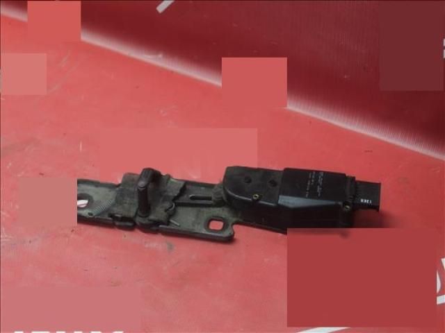 bontott AUDI Q5 Motorháztető Zárszerkezet