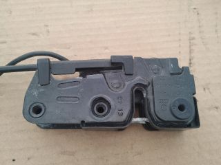 bontott AUDI Q5 Motorháztető Zárszerkezet