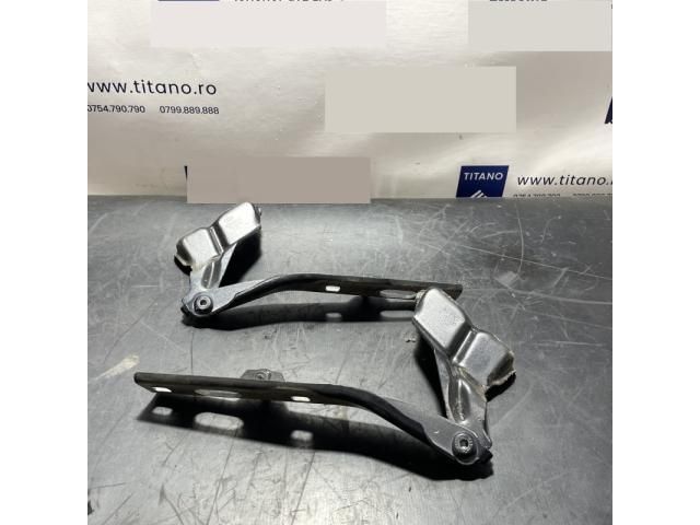 bontott AUDI Q5 Motorháztető Zsanér Pár